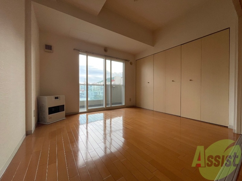 その他部屋・スペース　洋室の家具の配置を考えてみるのも楽しいですよ。