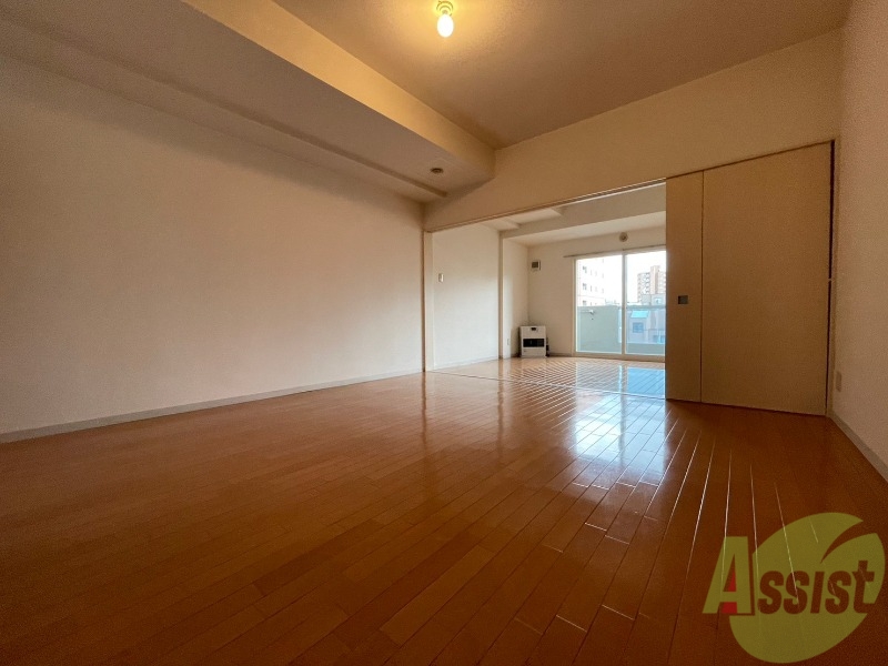 居室・リビング　広くてキレイなＬＤＫが広がっていて、充実した生活が送れそう。