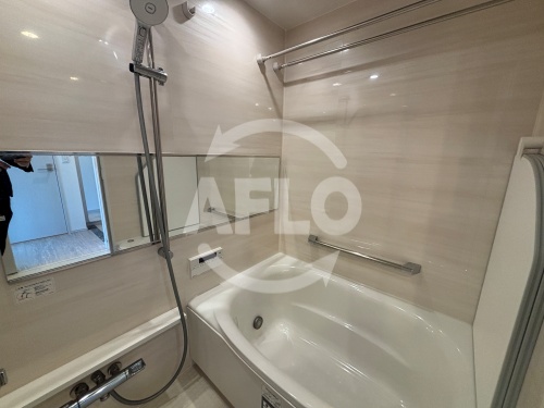 バス・シャワールーム　ソルレヴェンテ新梅田　浴室