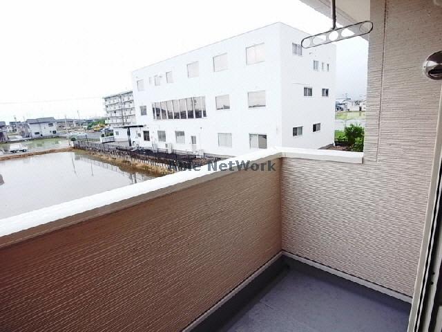 バルコニー　ベランダ