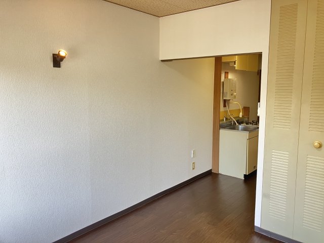 居室・リビング　別部屋のお写真になります。