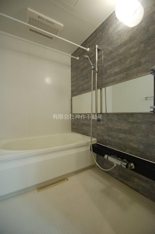 バス・シャワールーム　浴室乾燥機・追焚可