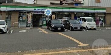 コンビニ　ファミリーマート南吹田一丁目店（コンビニ）まで258m