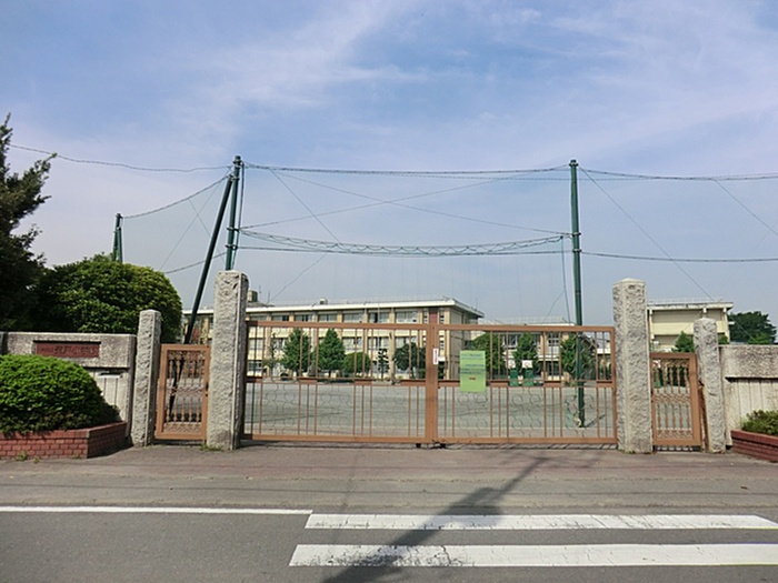 小学校　登戸小学校（小学校）まで550m