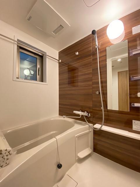 バス・シャワールーム　※写真は同タイプ住戸です。