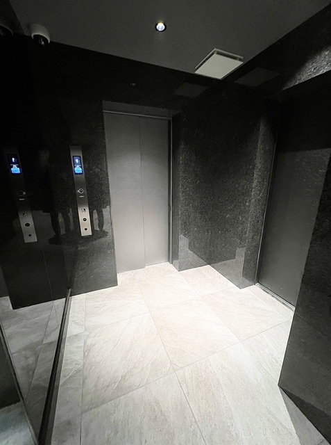 その他共有部分　防犯カメラ付きエレベーター