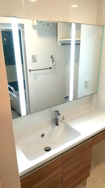 洗面設備　洗髪洗面化粧台