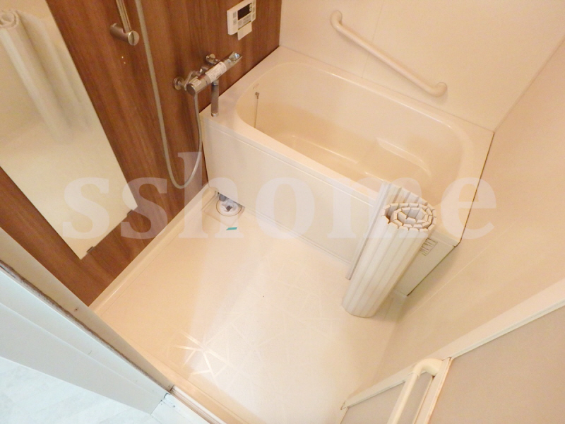 バス・シャワールーム　すっきりとした浴室☆