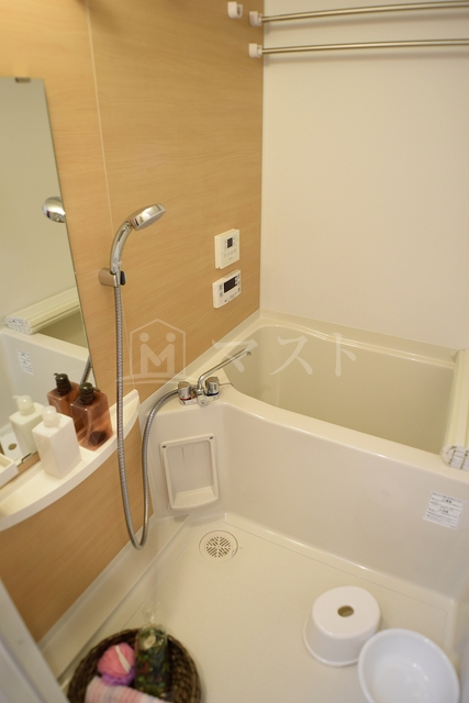 バス・シャワールーム　ゆったりくつろげる浴室