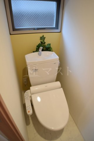 トイレ　ウォシュレット付