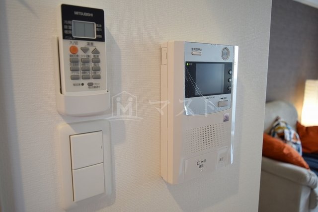 セキュリティ　モニター付インターホン