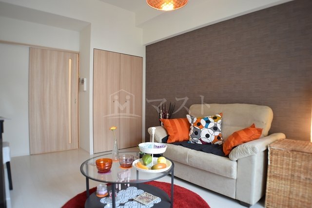 居室・リビング　広々とした室内です。