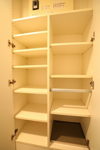 収納　シューズボックス※別部屋参考写真