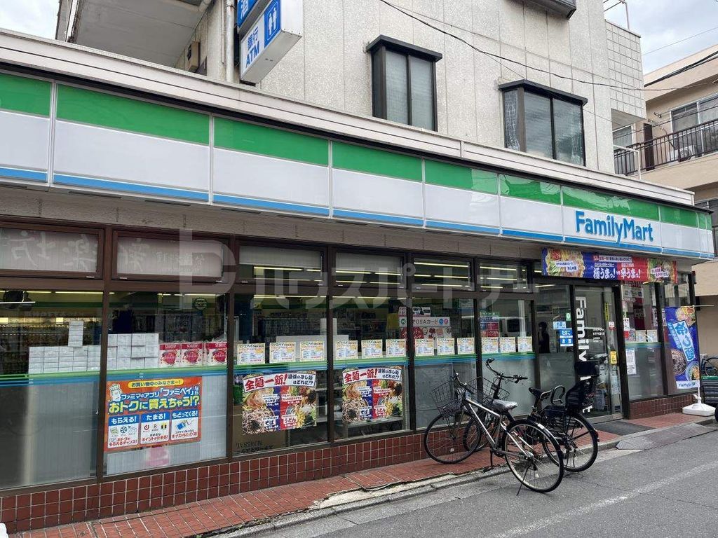コンビニ　ファミリーマート赤羽平和通り店（コンビニ）まで190m