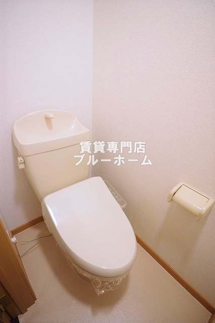 トイレ　温水洗浄便座です！