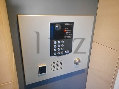 セキュリティ　オートロック完備で女性も安心！