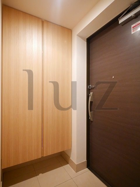 玄関　綺麗な玄関スペース！