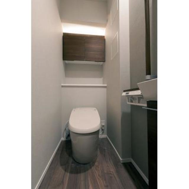 トイレ　※写真は同タイプ住戸です。