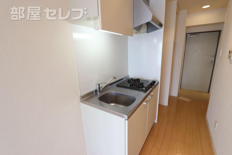 キッチン　反転タイプのお部屋の写真です。