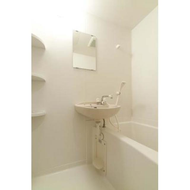 バス・シャワールーム　※写真は同タイプ住戸です。