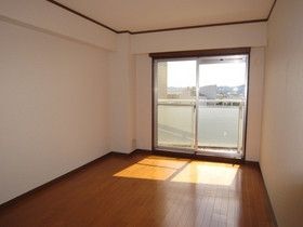 居室・リビング　★6帖の洋室です★