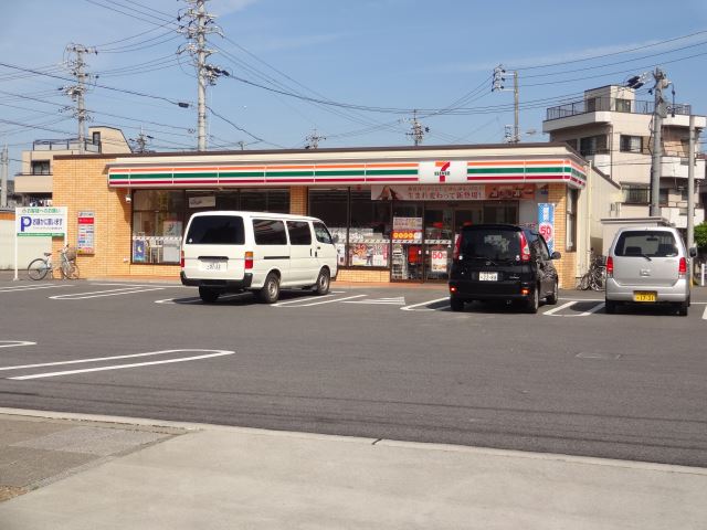 コンビニ　セブンイレブン（コンビニ）まで340m