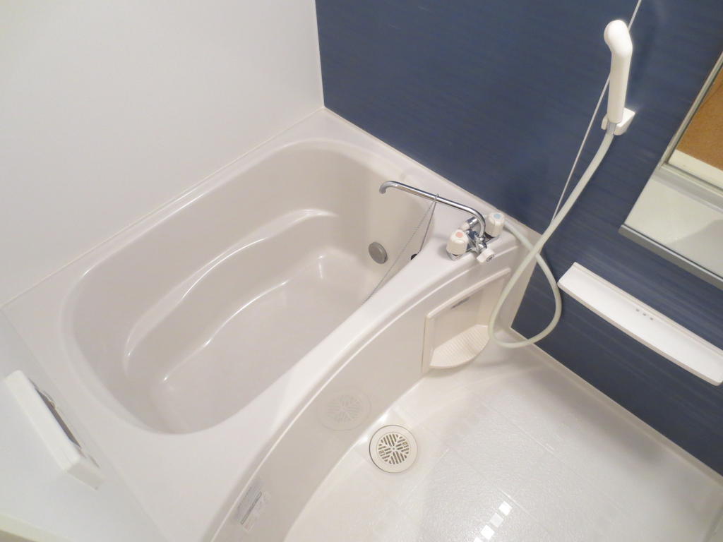 バス・シャワールーム　追い焚付バス