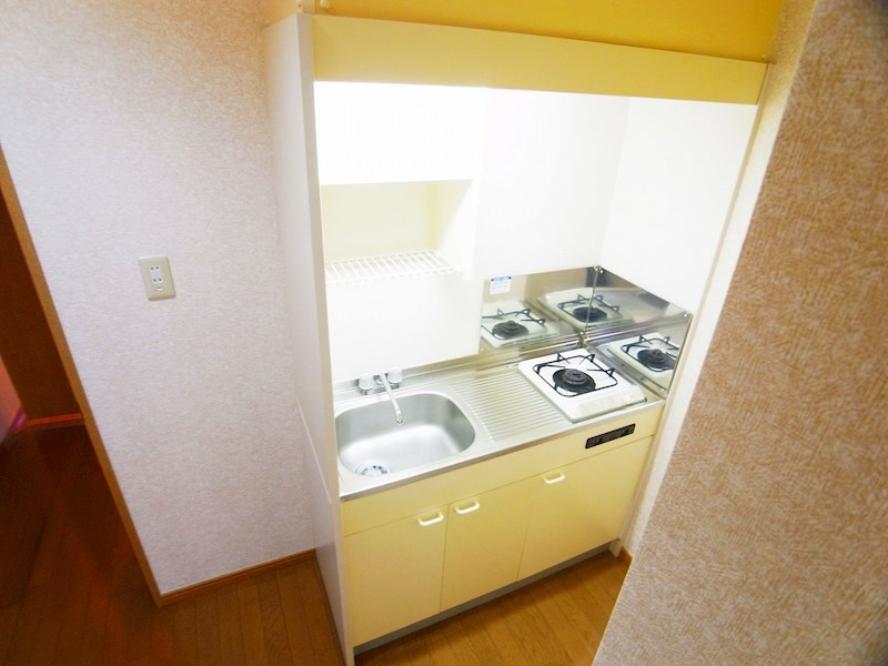 キッチン　同一物件別部屋