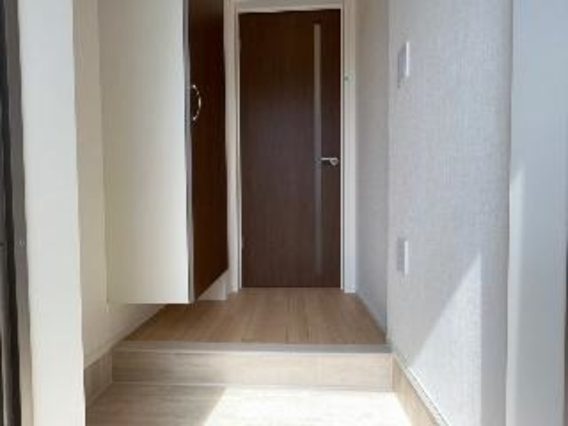 玄関　図面と現状に相違がある場合には現状を優先