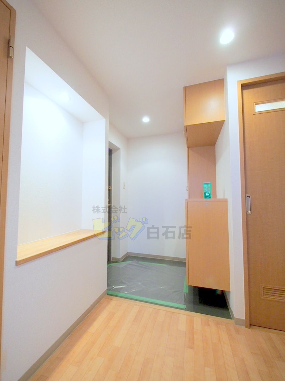 玄関　広々とした玄関です♪