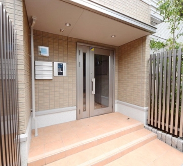 エントランス　共用部分も大変綺麗★