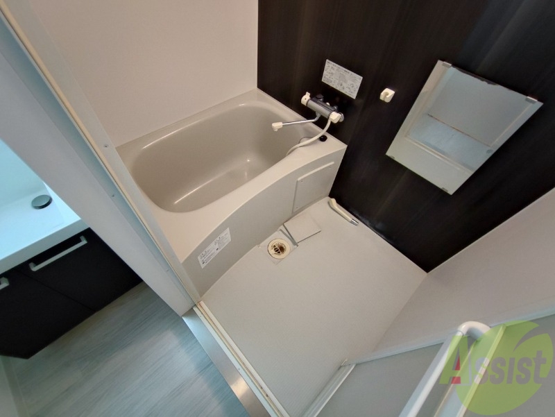 バス・シャワールーム　お風呂になります。一日の疲れを癒してくださいね。