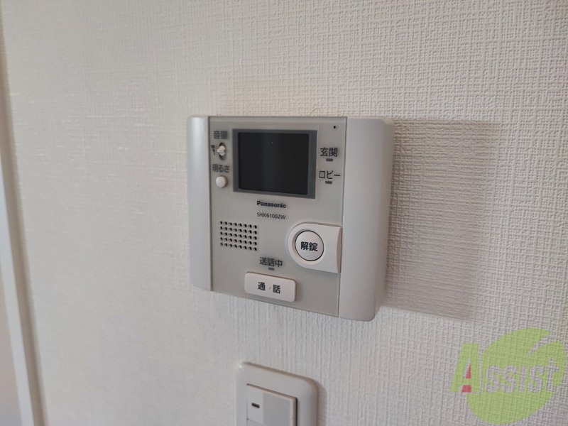 セキュリティ　ＴＶモニター付インターホンです。来客者の顔が見えるので安心！