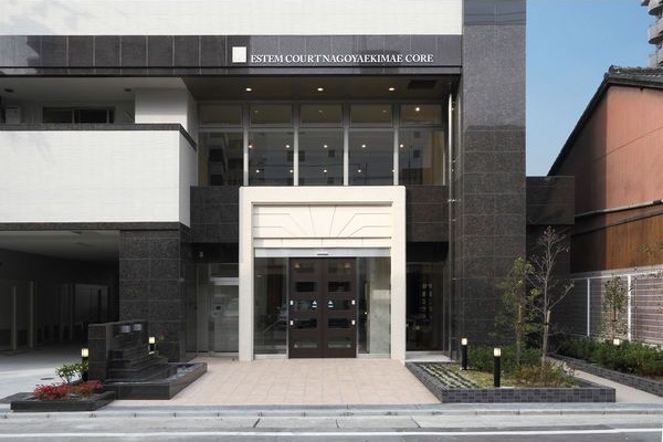 エントランス　名古屋で一番初期費用の安い賃貸専門の不動産会社です(^^)