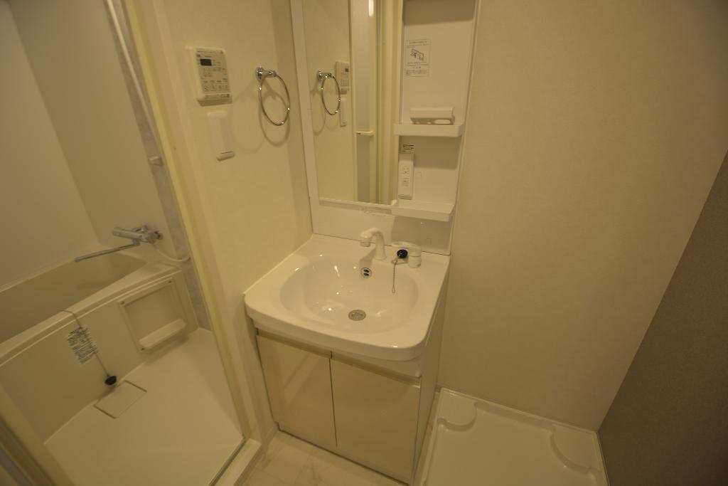 洗面設備　洗髪洗面化粧台