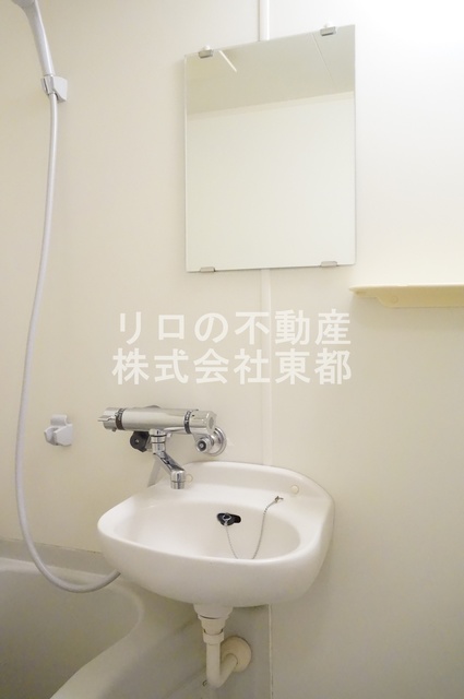 洗面設備　洗面ボウルもついているので、ここで洗顔できますね☆