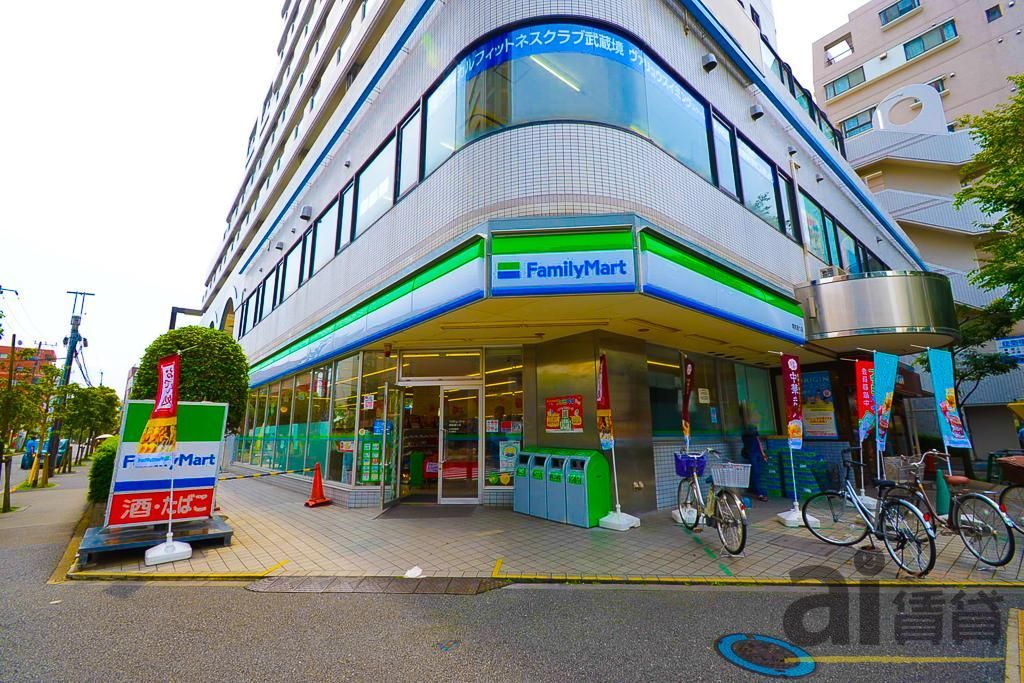 コンビニ　ファミリーマート境南通り店（コンビニ）まで380m