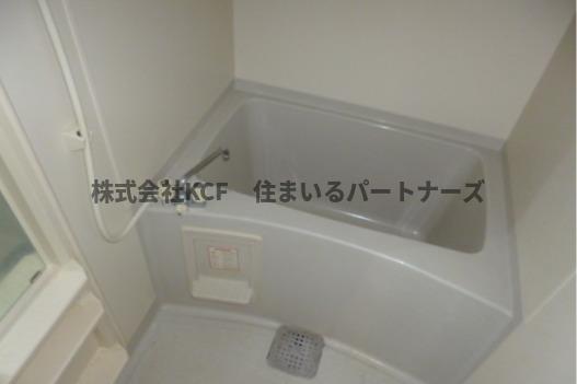 バス・シャワールーム　落ち着いた空間のお風呂です