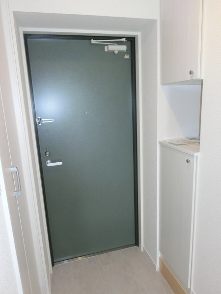 玄関　別部屋写真