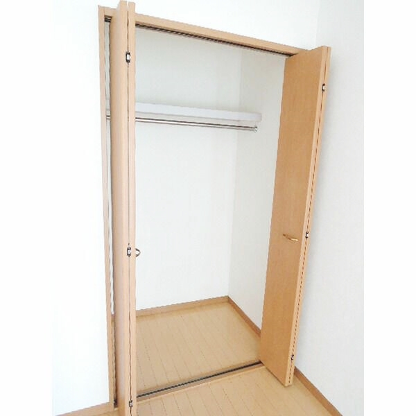 収納　【明るい南向きのお部屋で気分も明るく新生活♪】おすすめ物件！