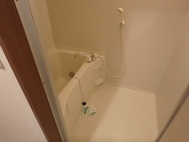 バス・シャワールーム　日々の暮らしに欠かせないお風呂です