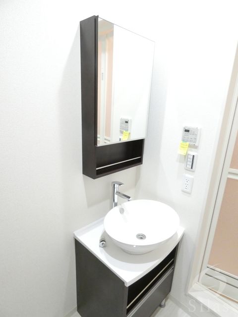 洗面設備　同仕様