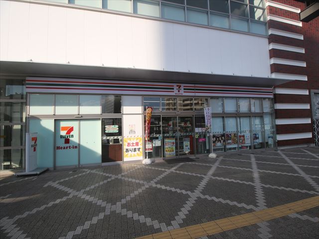 コンビニ　セブンイレブンハートインJR西条駅南口店（コンビニ）まで489m