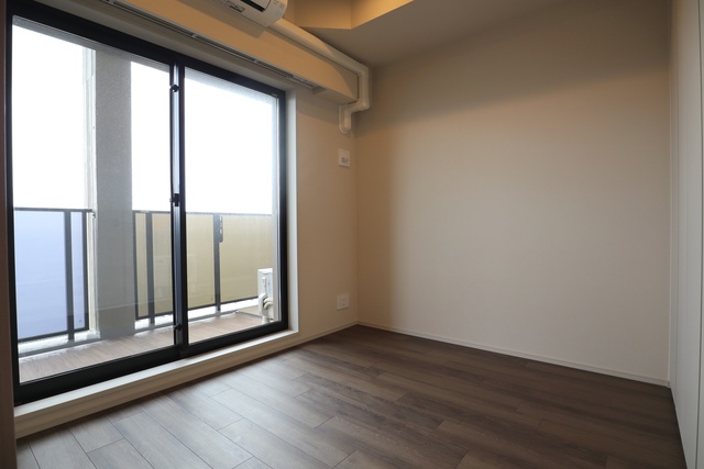 居室・リビング　参考写真（当建物別部屋のものです）