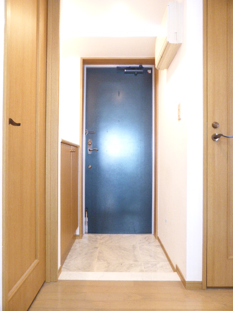 玄関　玄関※別部屋参考写真