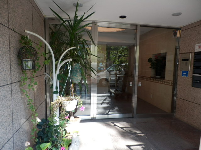 エントランス　エントランス