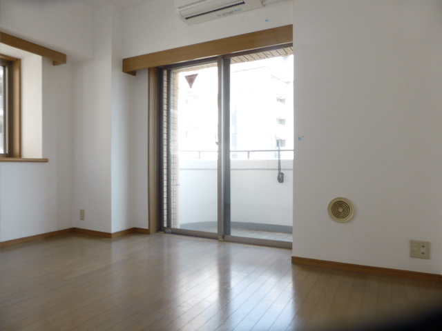 居室・リビング　居室※別部屋参考写真