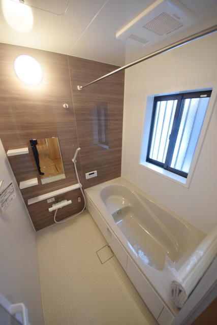 バス・シャワールーム　～同施工会社参考写真～