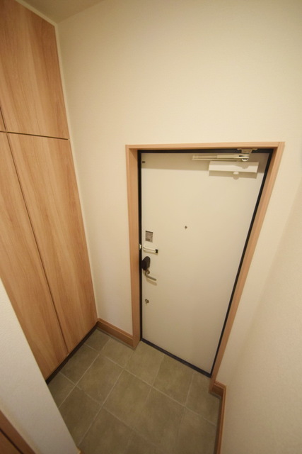 玄関　～同施工会社参考写真～