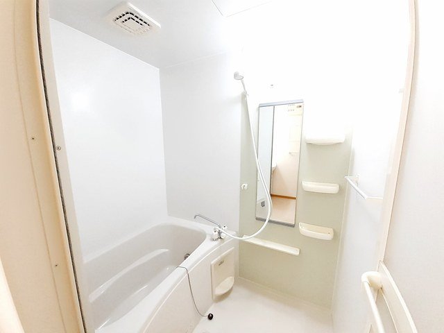 バス・シャワールーム　きれいなお風呂です